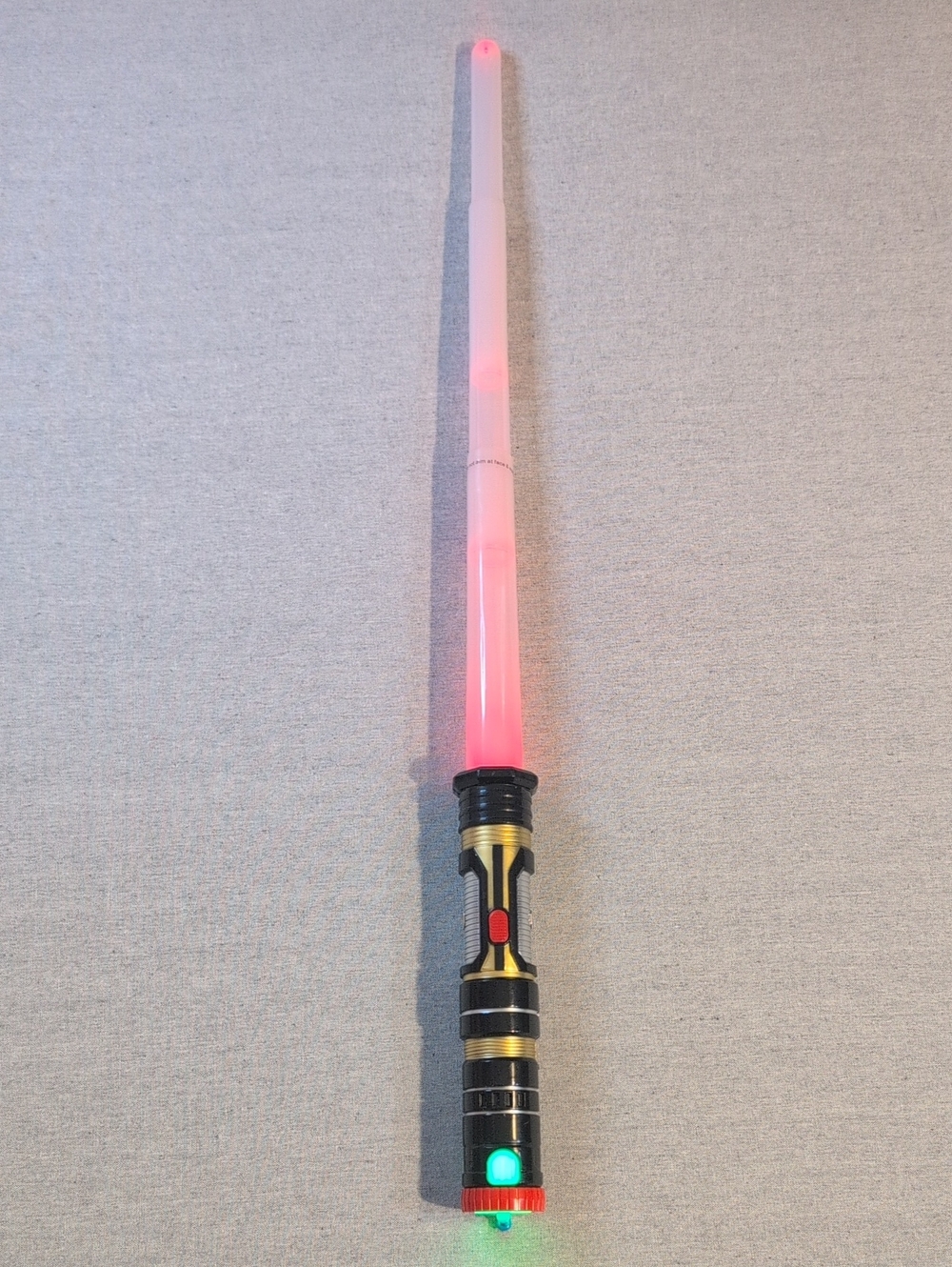 Star Wars Light Saber Toy - Expandable - Lights up and makes sound. Red and Blue